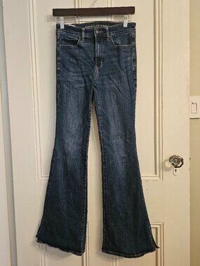 American Eagle - Women's Super Hi-Rise Flare Jean - Sz 6Long